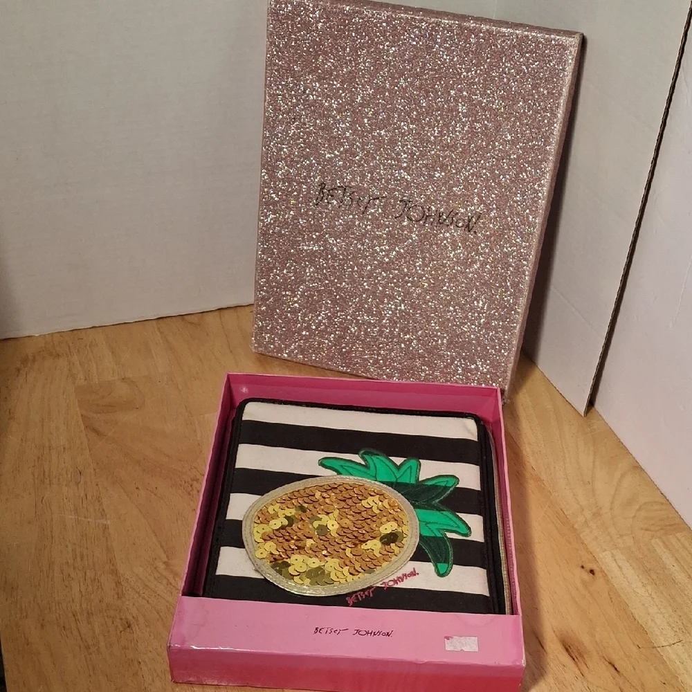 Betsy Johnson Pineapple Sequin Tablet holder